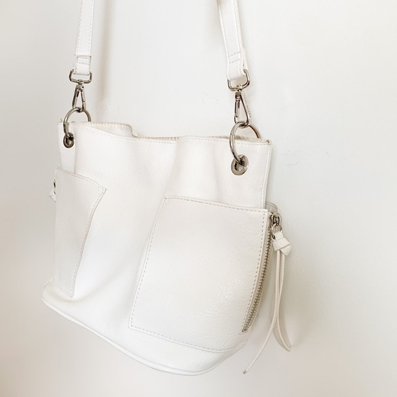Steve Madden BKOLTT HOBO BAG White Vegan Leather Crossbody Bag - Picture 5 of 16